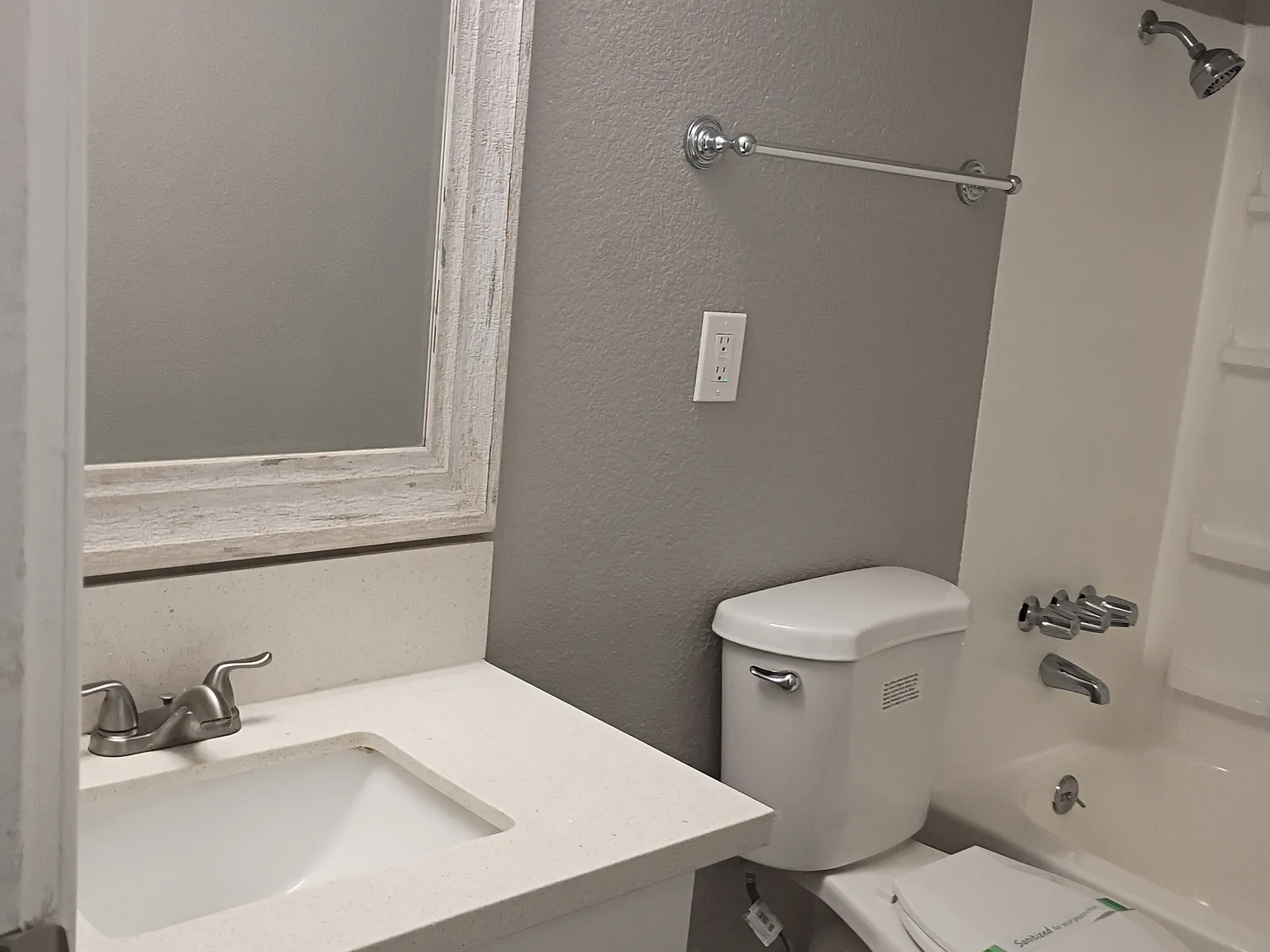 Studio, 400 sqft, $770 — Photo 4