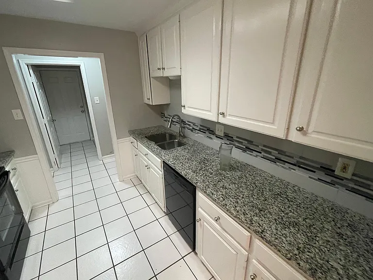 1717 Point West Dr — Photo 17
