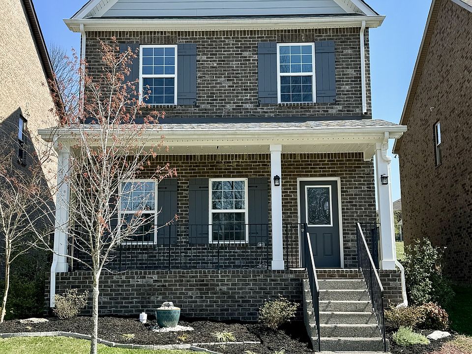 1st image of 319 Carellton Dr