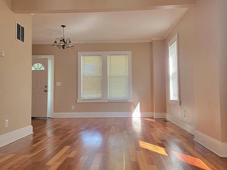 6612 Birchwood Ave — Photo 8
