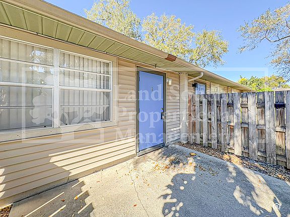 2nd image of 814 Osceola St #6