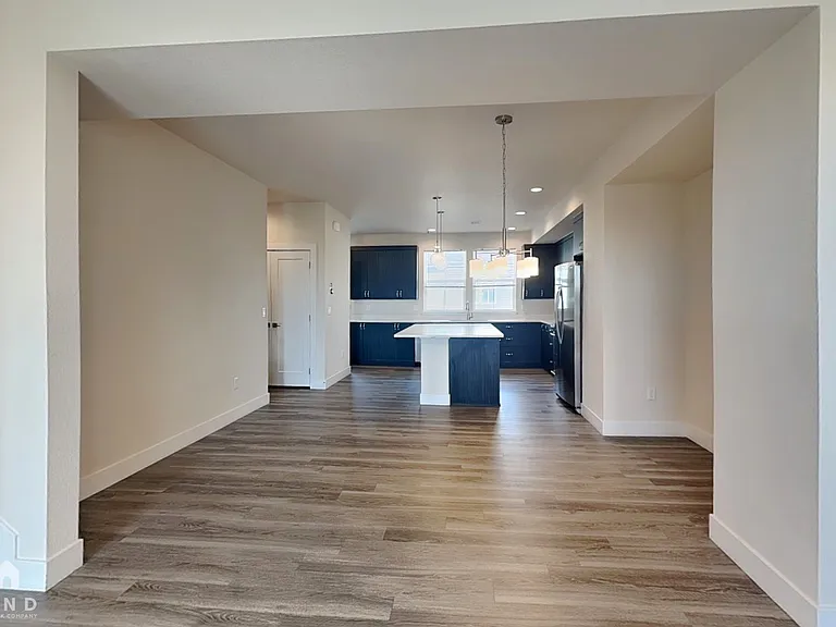 10328 Milwaukee Cir — Photo 5