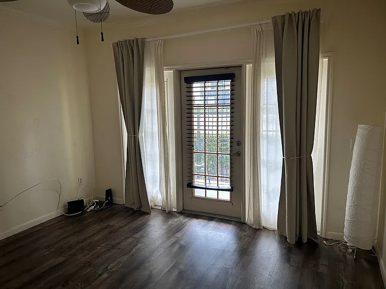 860 N Orange Ave #111 — Photo 5