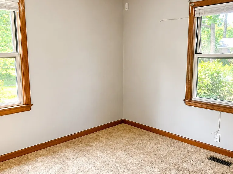 3330 Sharon Dr — Photo 26
