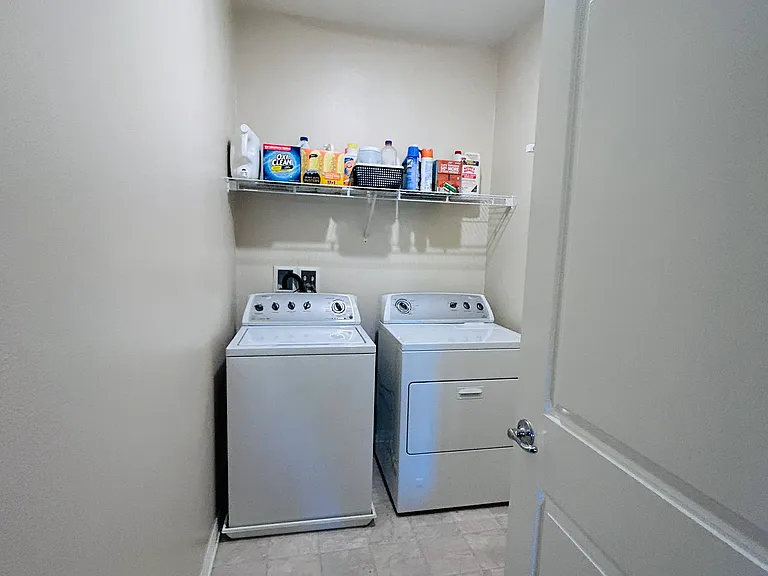 10559 Sausalito Ct — Photo 23