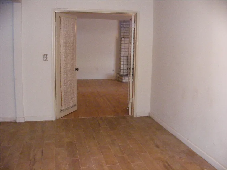 15252 Devonshire St — Photo 9