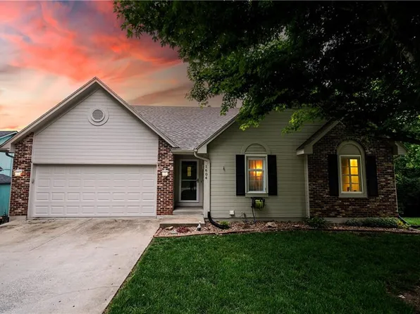 1604 S 105th Ter, Edwardsville, KS 66111