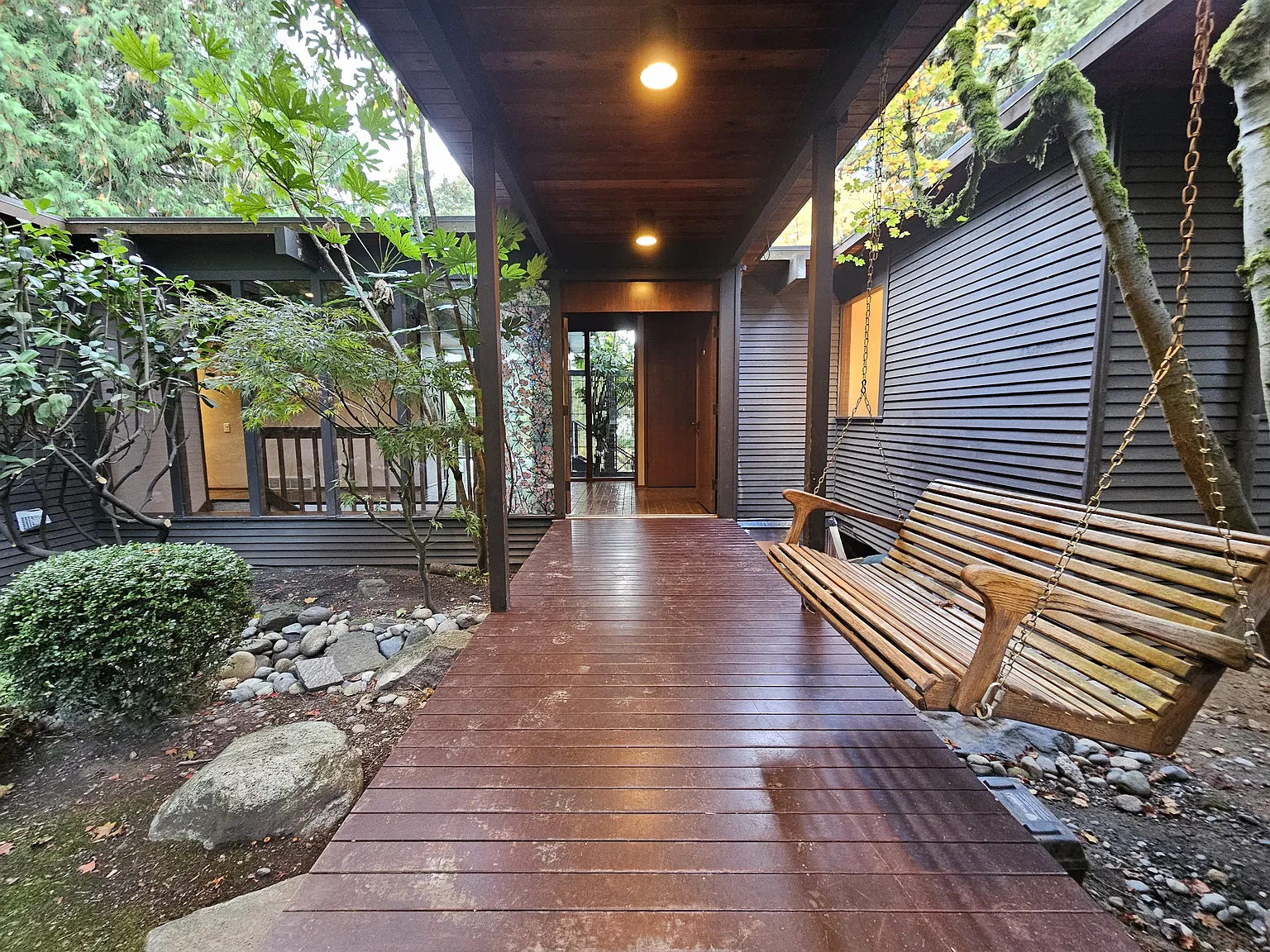 4 bed, 3416 sqft, $4,800 — Photo 2