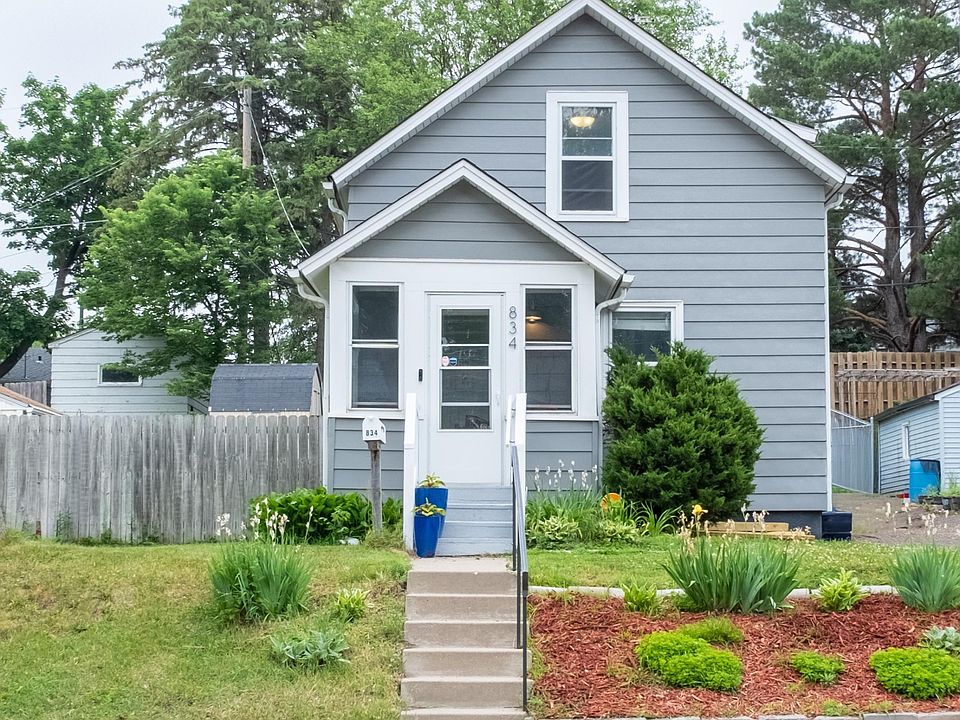 1st image of 834 Algonquin Ave