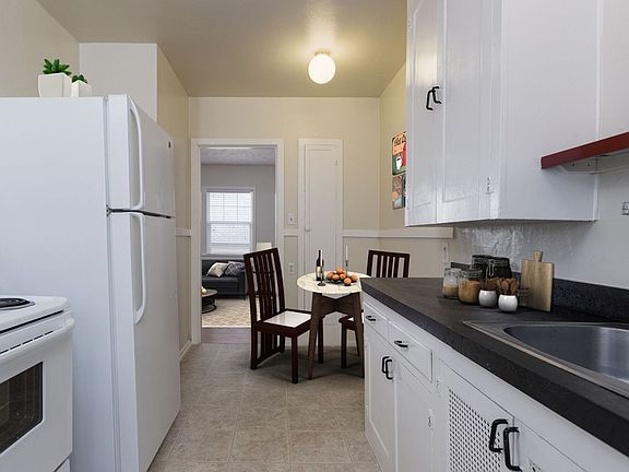 5th image of 1638 SE Knight St #161a0e8d9