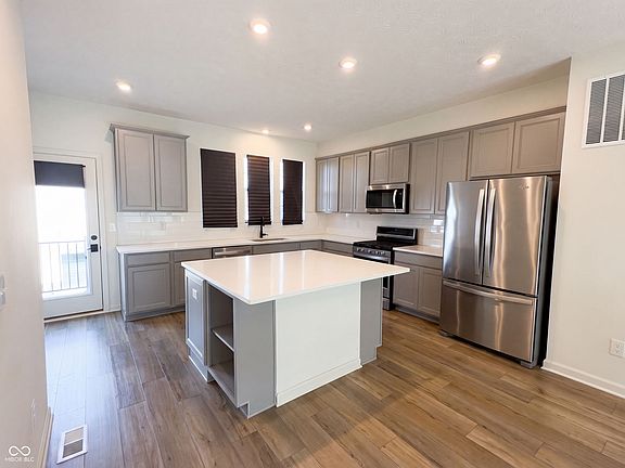 2nd image of 14549 Brecon Ln