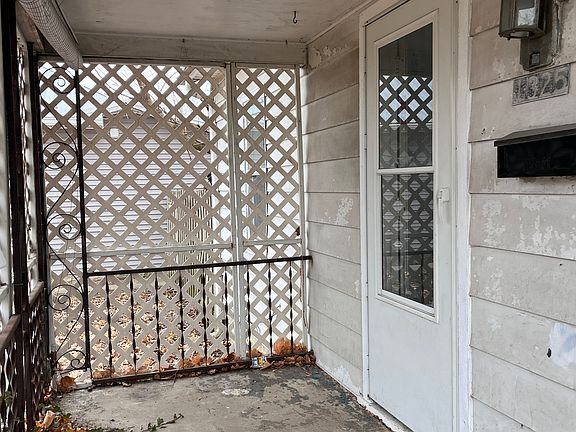 2nd image of 1325 Finley Ave