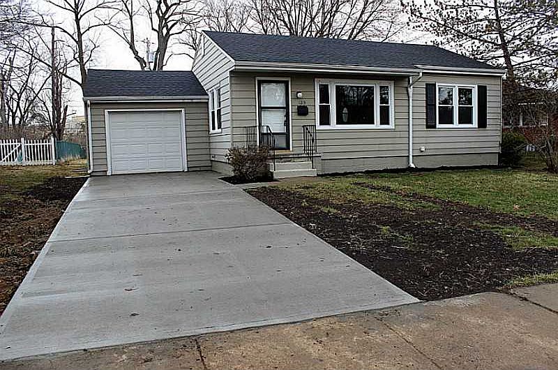 1st image of 1213 York Ln
