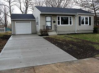 1213 York Ln, Troy, OH 45373