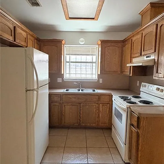 803 W Emerald Dr #A — Photo 4