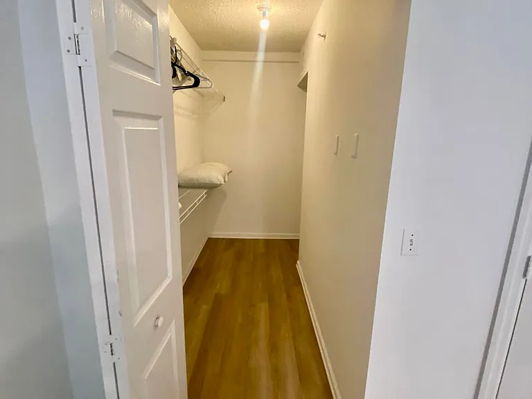 17100 N Bay Rd #1911 — Photo 10