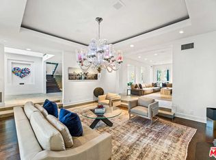 9838 W Cardigan Pl, Beverly Hills, CA 90210