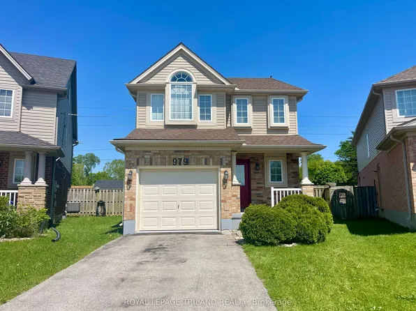 979 Crosscreek Ct, London, ON N5Y 6K9