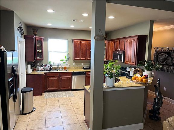 5th image of 2057 Spanish Oaks Dr