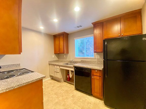 4th image of 36247 Fremont Blvd #1