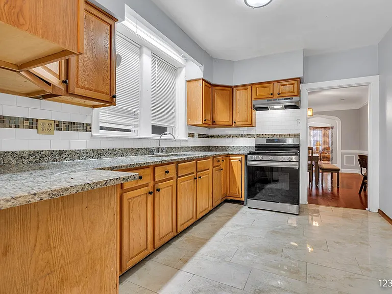 6323 N Francisco Ave #1 — Photo 9