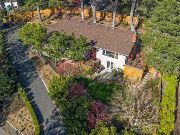 7325 SW Canyon Dr, Portland, OR 97225