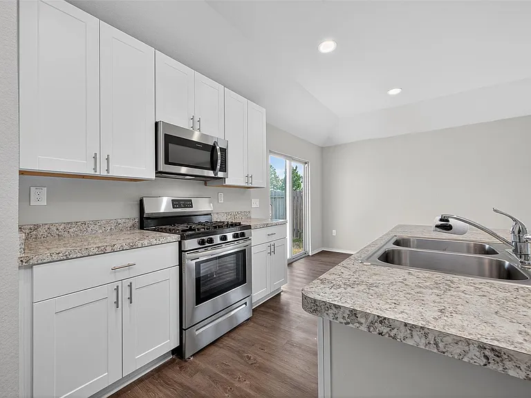 15171 Willow Tree Ln — Photo 17