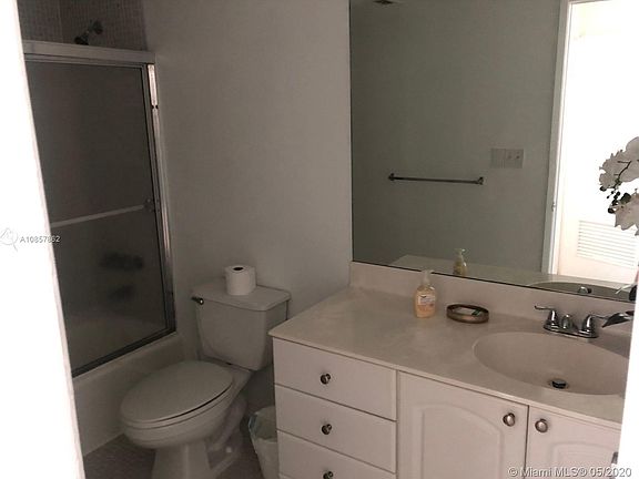 5th image of 19370 Collins Ave APT 1410