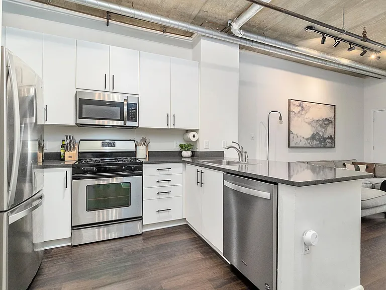 1300 N St NW #117 — Photo 3