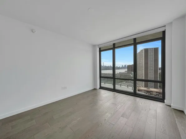 320 Adolphus Avenue image 25 of 43