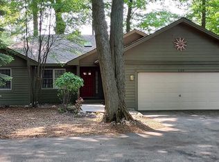 5389 Miller Dr, Bellaire, MI 49615