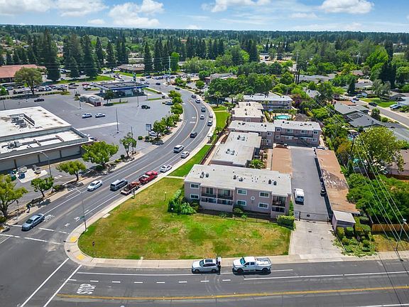 4th image of 7188 S Land Park Dr APT 30