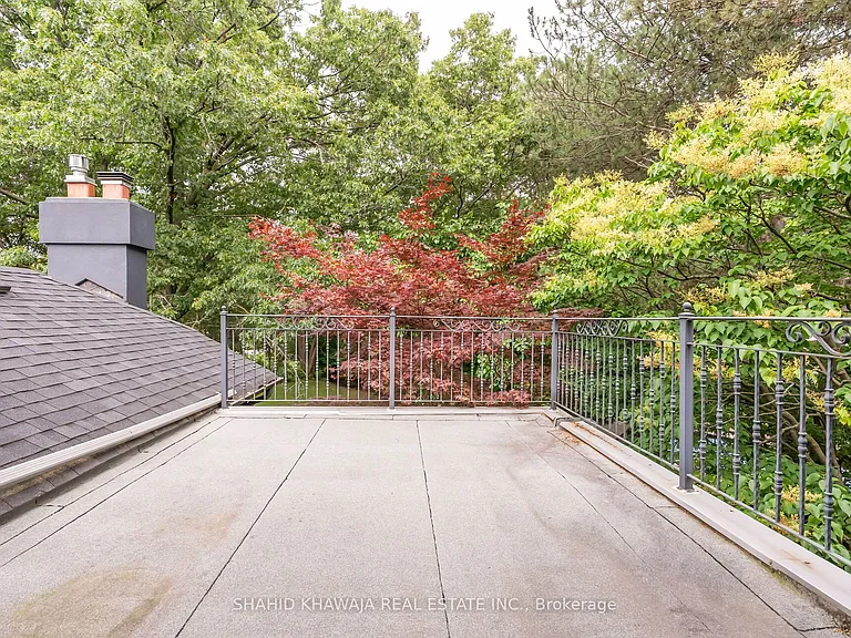 1590 Yew St — Photo 25