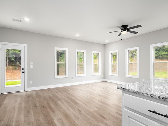 4th image of 303 21st Ave