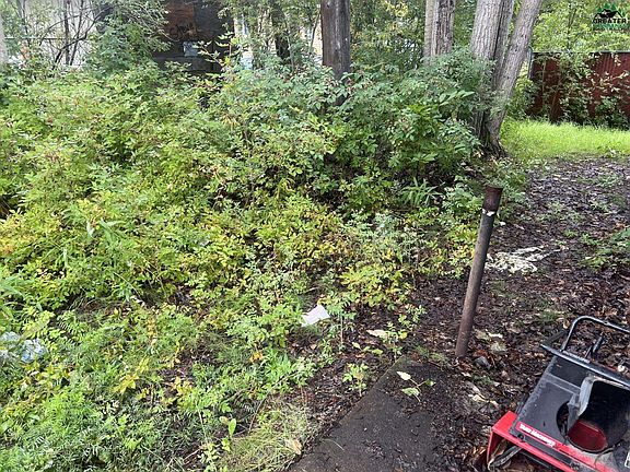 5th image of 1016 22nd Ave