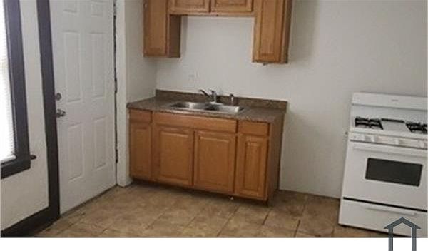 1st image of 7002 S Claremont Ave