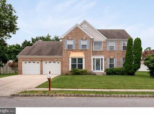 4 Pavilion Rd, Voorhees, NJ 08043