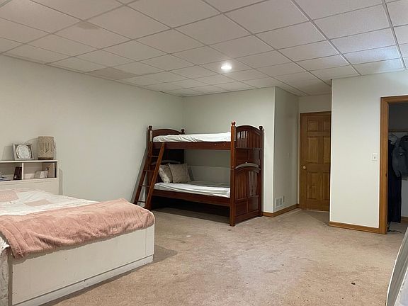 5th image of 690 Nor Oaks Ct
