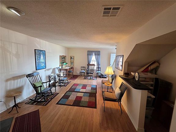 4th image of 3629 Ridgelake Dr APT 8