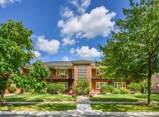 1427 Homestead Rd APT B, La Grange Park, IL 60526