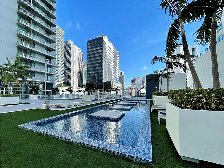 690 SW 1st Ct #3115 — Photo 41