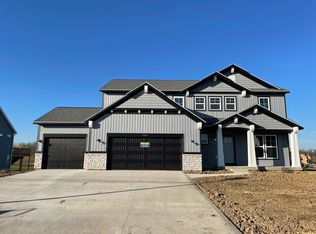 3401 Rocaway Dr, Hudsonville, MI 49426