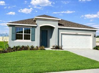 2878 Supermarine Rd, Tavares, FL 32778