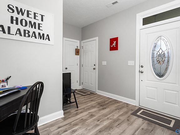 5th image of 308 Taylors Farm Dr