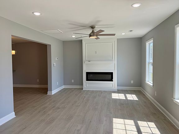3rd image of 1261 Cross Creek Cir #2