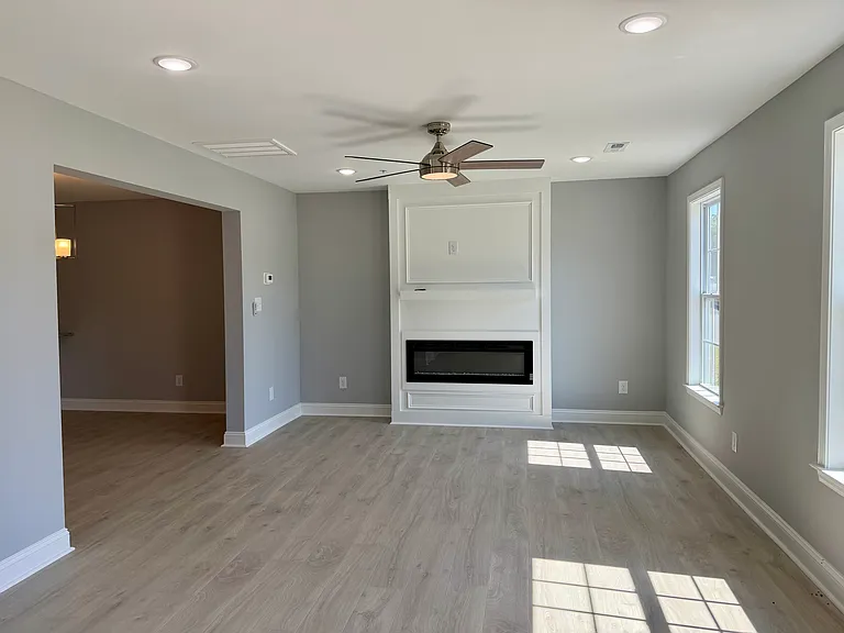1261 Cross Creek Cir #2 — Photo 3