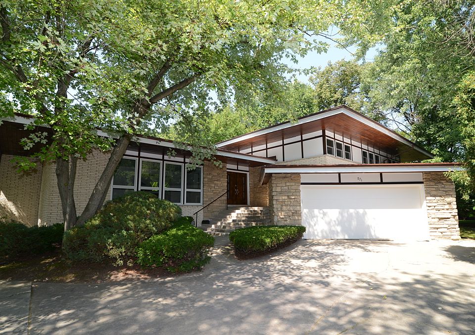 1st image of 871 Stonegate Dr