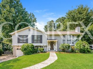 611 Ashwood Ln, Trussville, AL 35173