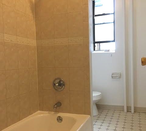 3rd image of 429 Fairmount Ave #313
