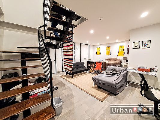 2nd image of 348 Irving Ave #2